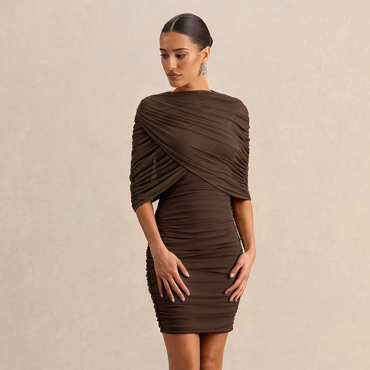 Damen Figurumspielendes Abendkleid mit raffiniertem Drapierdesign und schulterfreier Silhouette Echo Archiv