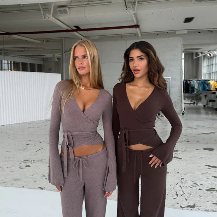 Damen lockerer Jumpsuit mit Wickeldesign und langen Ärmeln Echo Archiv