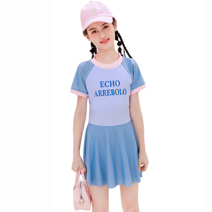 Mädchen sportliches Schwimmdress Echo Archiv