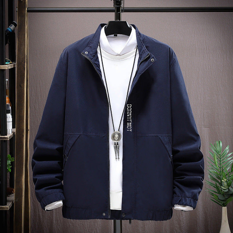 Herren leichte Übergangsjacke mit atmungsaktiven Eigenschaften und praktischen Taschen Echoarchiv