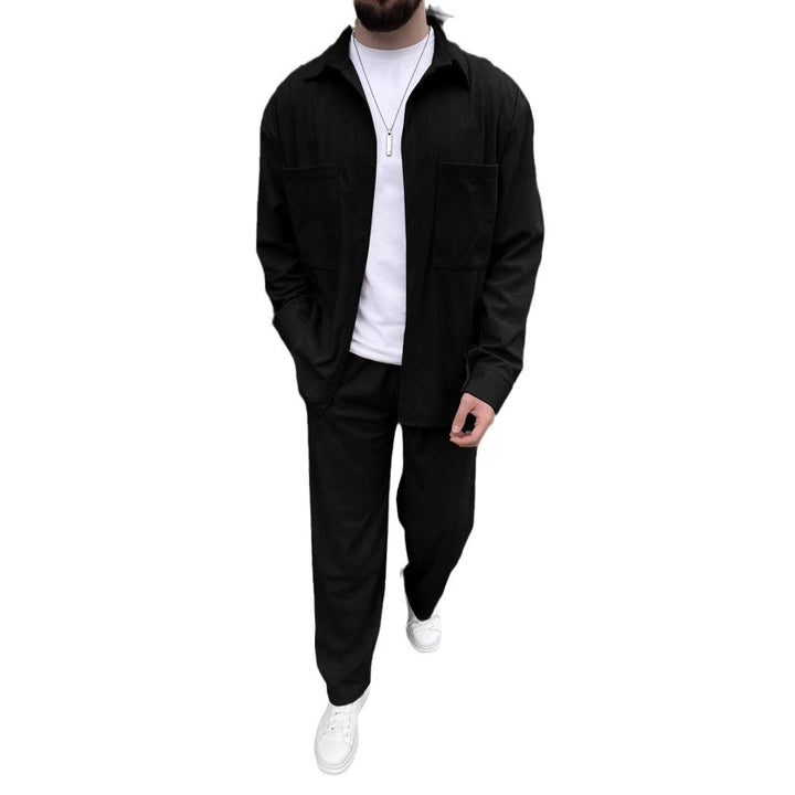 Herren lässiges Set aus gewebtem Hemd und Hose Echoarchiv