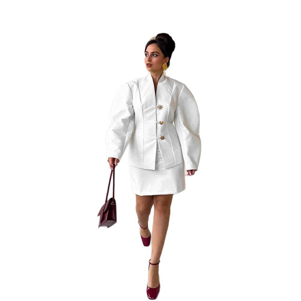 Damen Tailliertes Blazer‑Kostüm mit skulpturalen Ballonärmeln und Minirock Echoarchiv