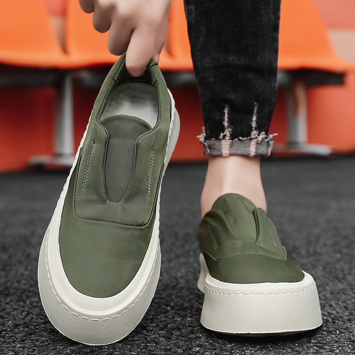 Damen Plateauslipper-Sneaker mit elastischer Schlupfpassform und dicker Gummi-Plateausohle Echoarchiv