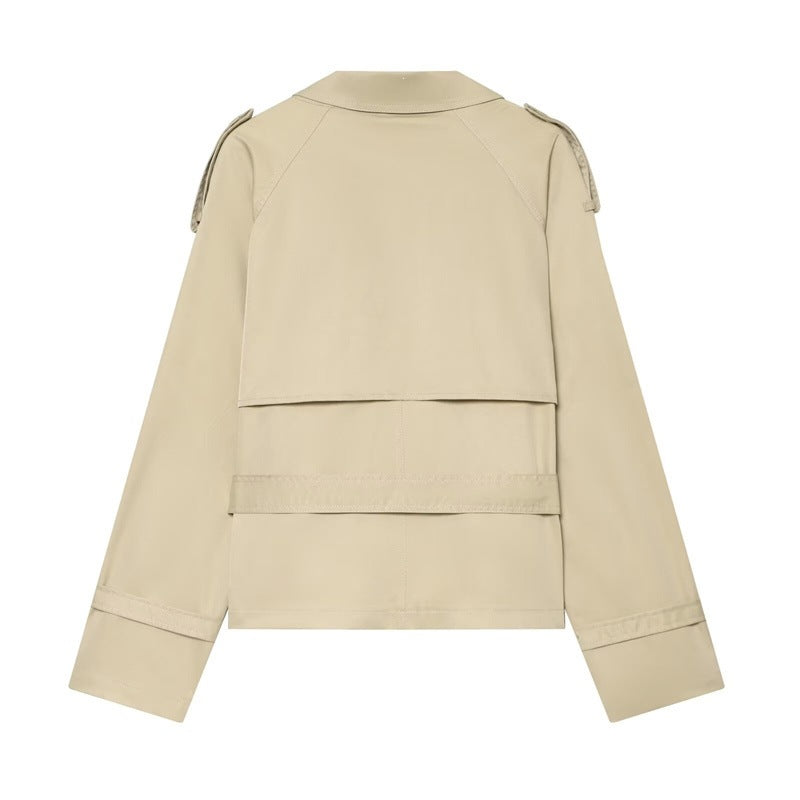 Damen Kurzer Boxy-Trench mit Doppelreiher, Taillengürtel und Schulterklappen Echo Archiv