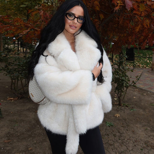 Damen Pelzmantel mit oversized Schnitt und weichem Innenfutter Echoarchiv