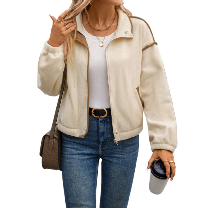 Damen Kurzjacke aus Teddy-Fleece mit Stehkragen, Kontrastpaspel und Reißverschluss Echoarchiv