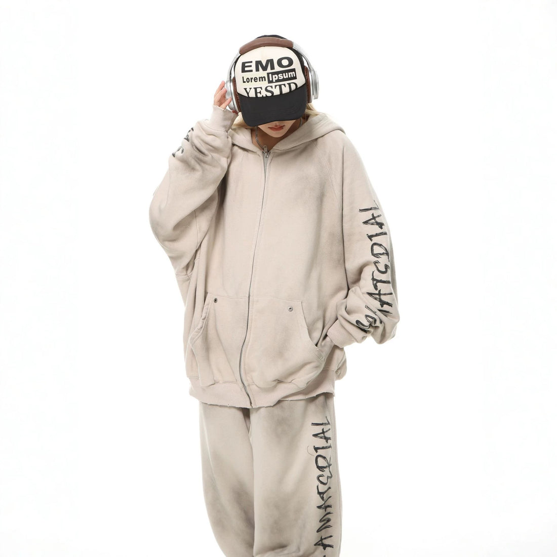 Unisex Kapuzenpullover im Oversize‑Cut mit Batik‑Wash und Statement‑Rückenprint Echoarchiv
