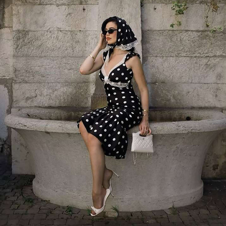 Damen Figurbetontes Polka-Dot Kleid mit Spitzenapplikation Echo Archiv