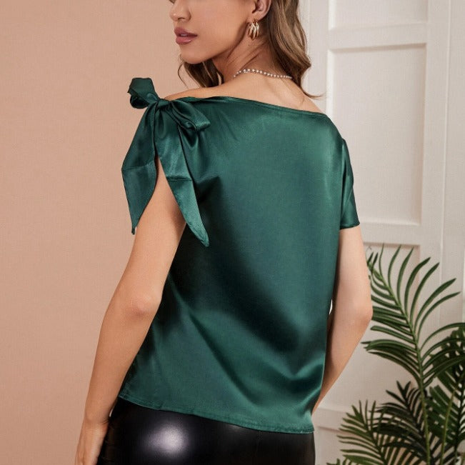 Damen Elegant geformtes Oberteil mit schulterfreiem Design und dekorativen Knoten Echo Archiv