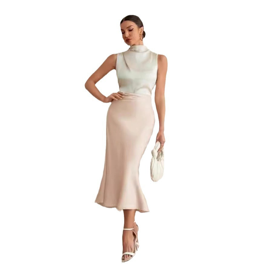 Damen Elegantes Oberteil mit Hochkragen und schimmerndem Satinfinish Echo Archiv