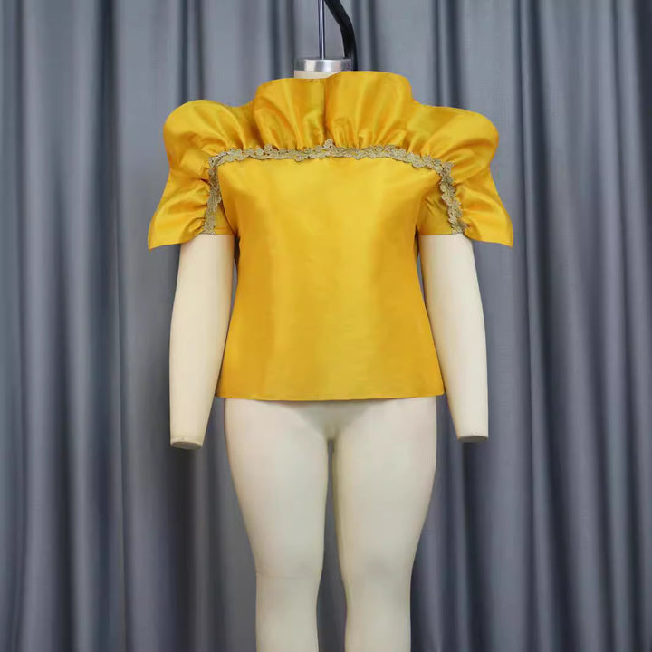 Damen elegantes Blusenshirt mit voluminösen Puffärmeln und dekorativem Spitzenrand Echo Archiv