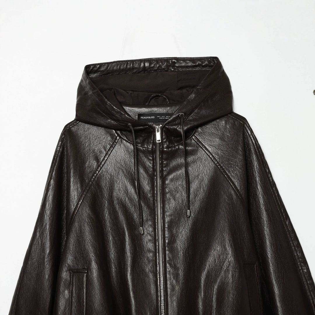 Damen kurzes Kunstleder-Bomberjacke mit Kapuze, Reißverschluss und elastischem Saum – Avenza
