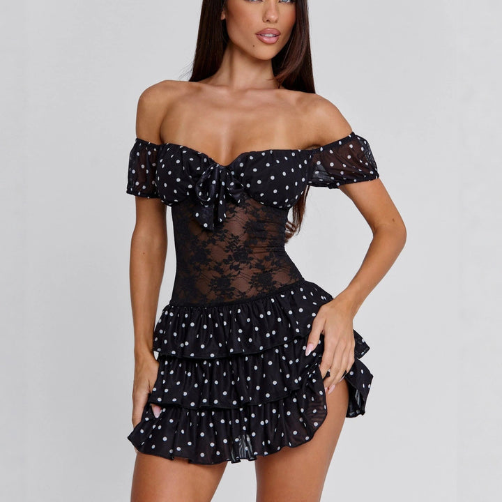 Damen Verspieltes Off-Shoulder Kleid mit Rüschendetails Echo Archiv