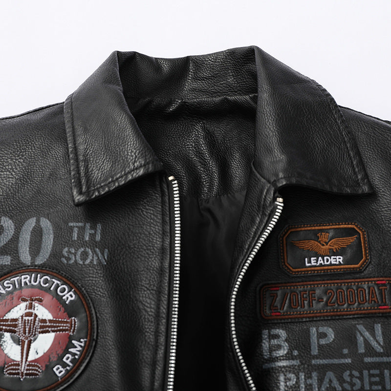 Herren Pilotenjacke aus Kunstleder mit Emblem-Patches, Pattentaschen und Rippbündchen Echo Archiv