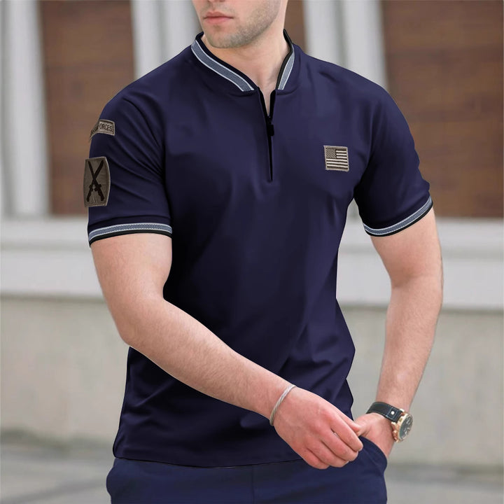 Herren Kurzarm-Kragen-T-Shirt mit praktischer Reißverschlussöffnung und kontrastierenden Akzenten Echoarchiv