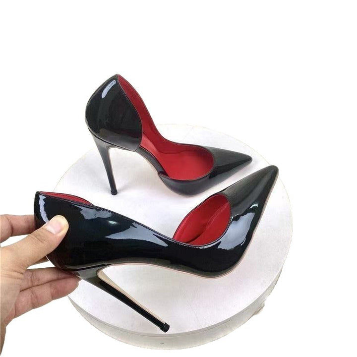 Damen Spitz zulaufende High-Heels in Lackoptik mit schmalem Stiletto und kontrastierender Glanzsohle Echo Archiv
