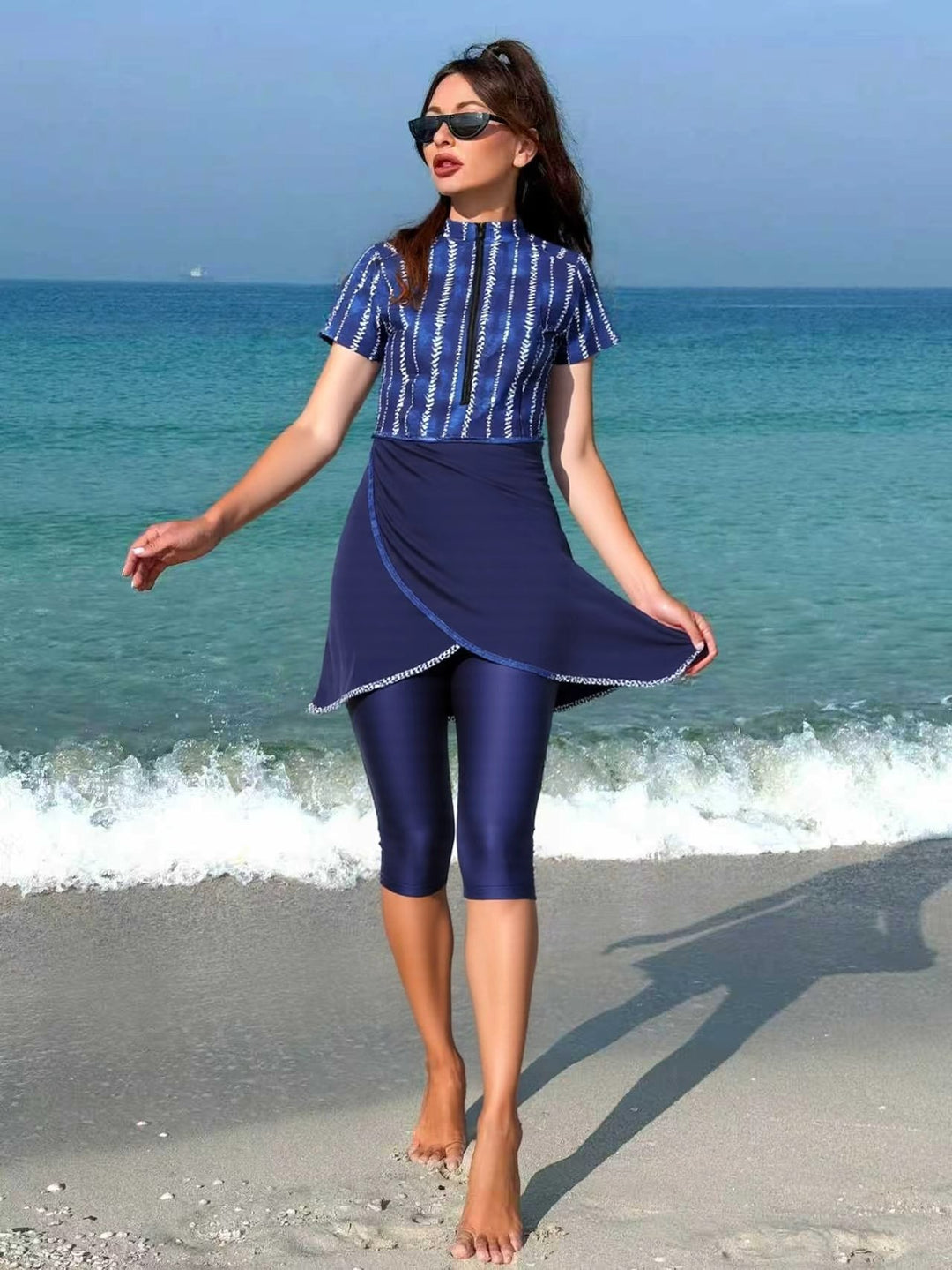 Damen Sportlicher Schwimmanzug mit modischem Wickelrock Echo Archiv