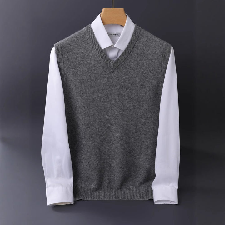 Herren Feine V‑Ausschnitt Strickweste aus Merino‑Blend mit geripptem Saum Echoarchiv