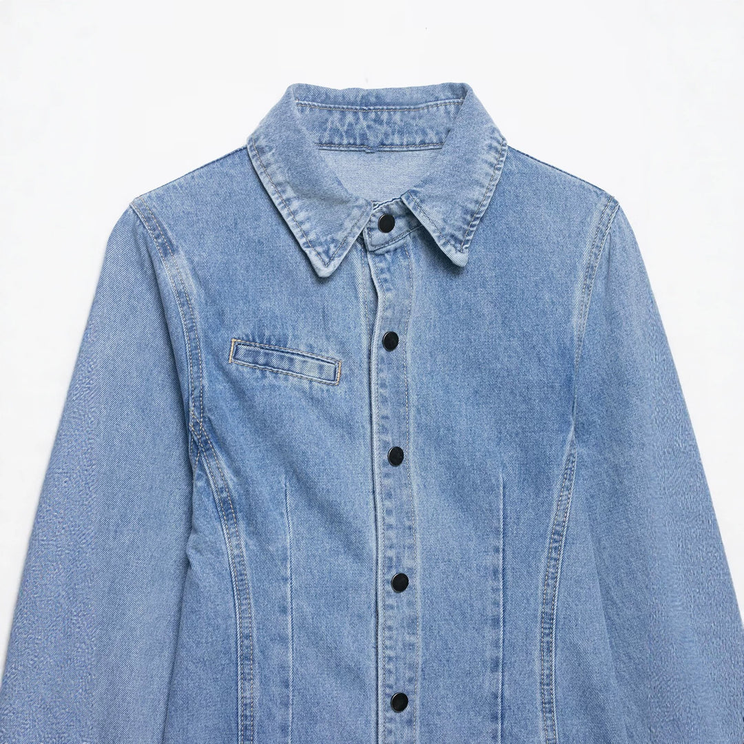 Damen Oversize Denim-Hemdjacke mit taillierten Abnähern und Druckknöpfen Echo Archiv