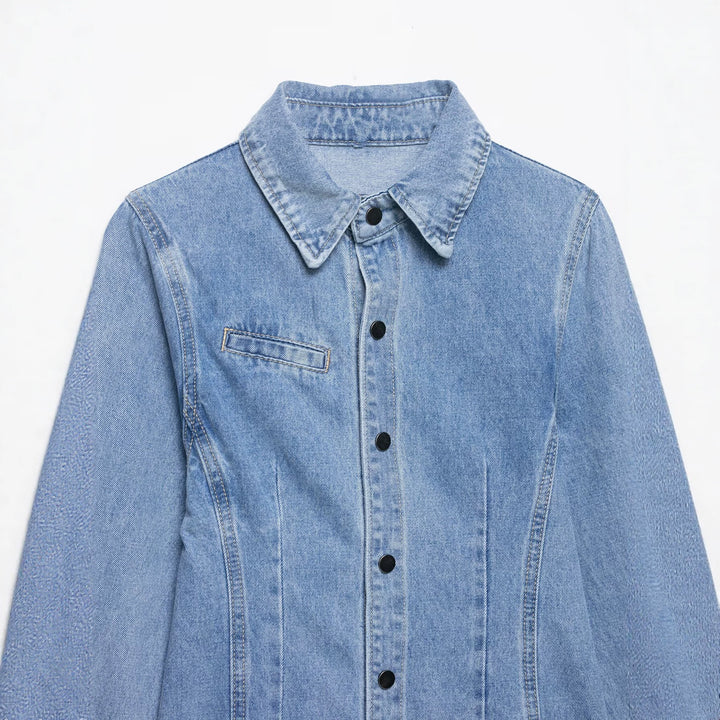 Damen Oversize Denim-Hemdjacke mit taillierten Abnähern und Druckknöpfen Echo Archiv