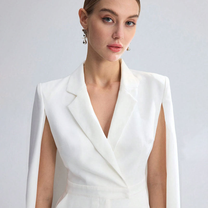 Damen Eleganter Jumpsuit mit Cape-Detail Echo Archiv