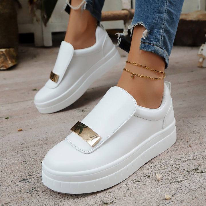 Damen  Slip-On Plateau-Sneaker mit dekorativer Metallapplikation und gepolstertem Komfortfußbett Echo Archiv