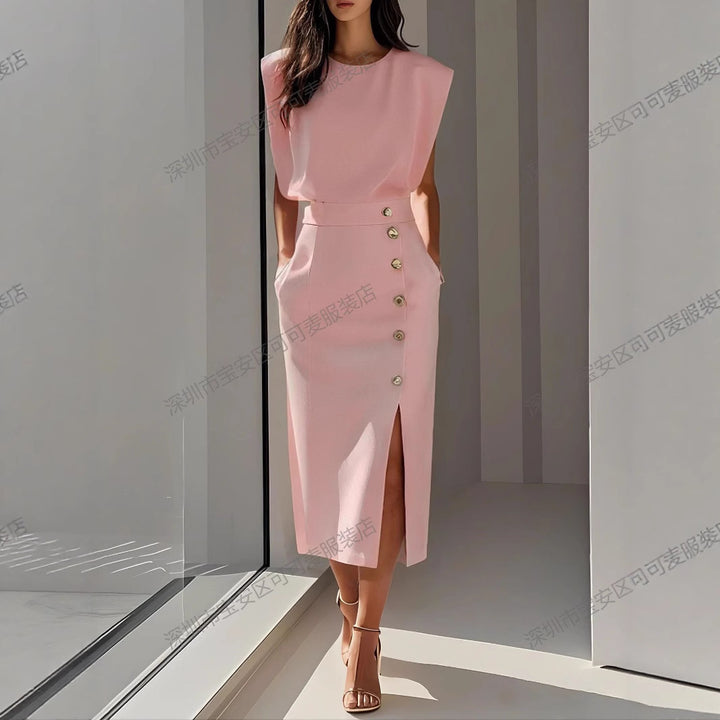 Damen Elegantes Abendkleid mit hohen Schultern und seitlichem Schlitz Echo Archiv