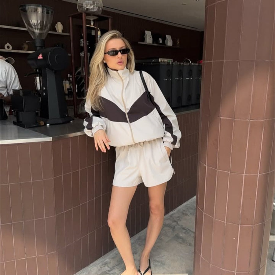 Damen nan lässiges Athleisure-Set mit windabweisender Kurzjacke, Stehkragen und elastischen Highwaist-Shorts Echo Archiv
