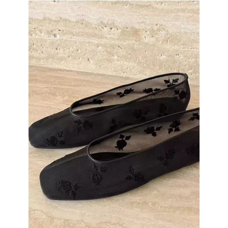 Damen Bestickte Mesh-Ballerinas mit quadratischer Zehenpartie und Rosenstickerei Echo Archiv