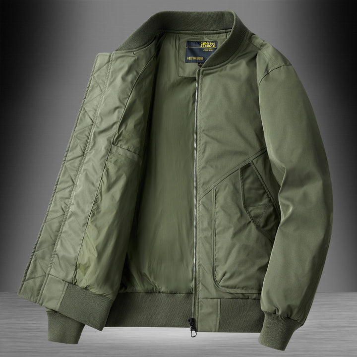 Herren Classic Bomberjacke im Utility-Look mit gesteppter Thermofütterung und Schrägeingrifftaschen Echoarchiv