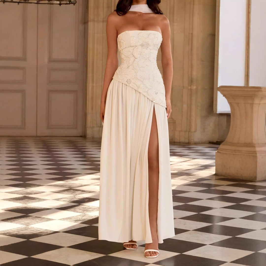 Damen Strapless Abendkleid mit seitlichem Schlitz und floralen Applikationen Echo Archiv