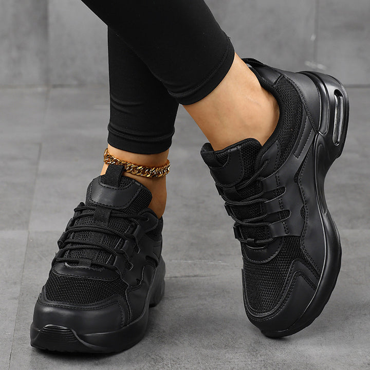 Damen Plateau-Sneaker mit Luftkissen-Sohle, atmungsaktivem Mesh und robuster Gummilaufsohle – Névara