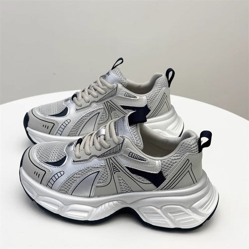 Damen Sportliche Sneakers mit atmungsaktiver Mesh-Oberfläche und gepolsterter Sohle Echo Archiv