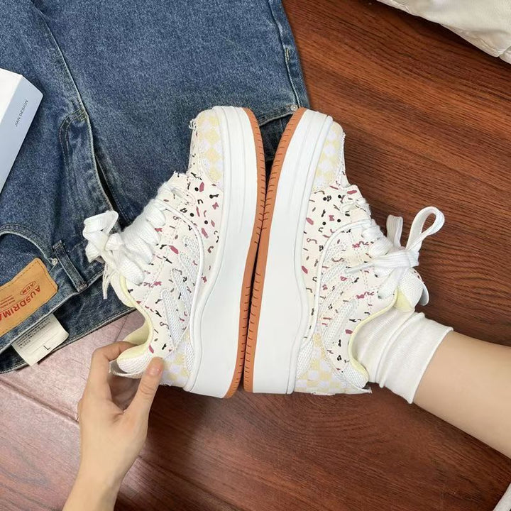 Damen Sneakers mit atmungsaktivem Obermaterial und modischem Muster Echo Archiv