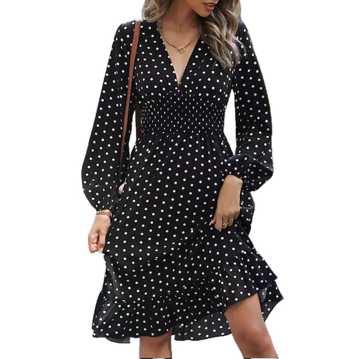 Damen nan punktiertes A-Linienmidikleid mit V-Ausschnitt, smocktaillenbund und zweistufigem Volant Echo Archiv
