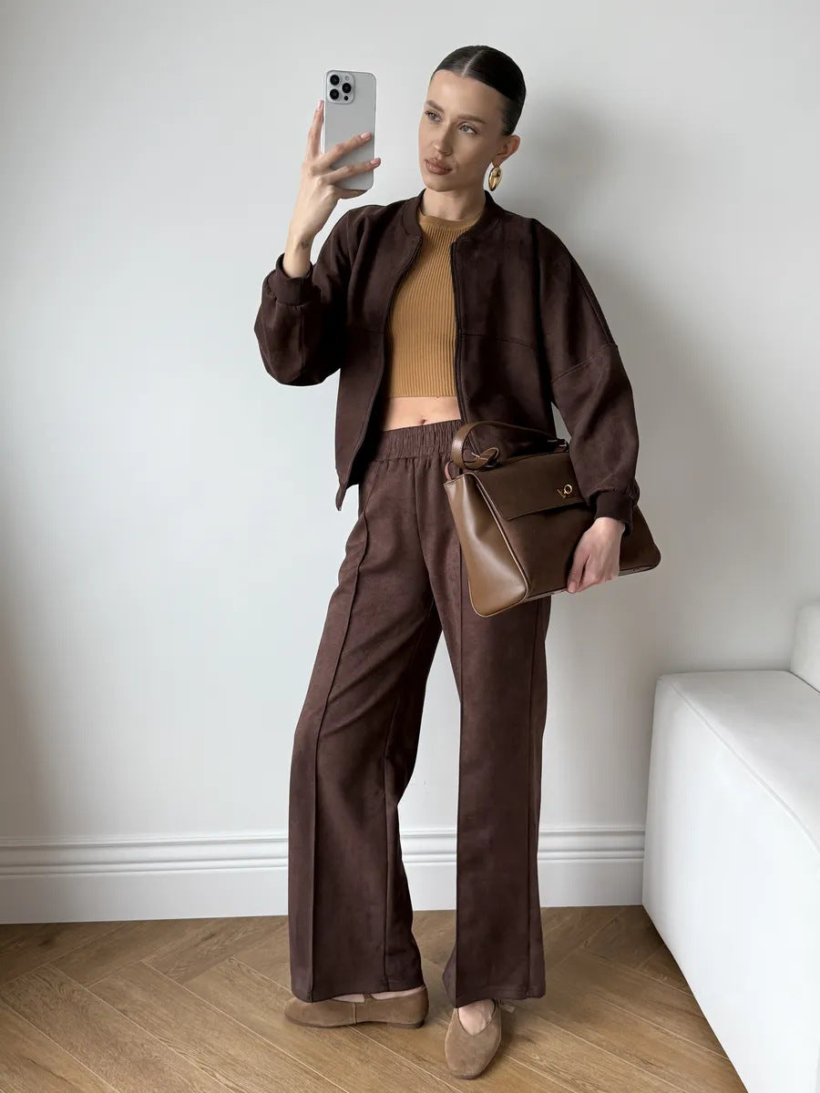 Damen nan zweiteiliges Velours-Loungewear-Set mit kurzem Zip-Hoodie und weiter Highwaist-Hose Echo Archiv