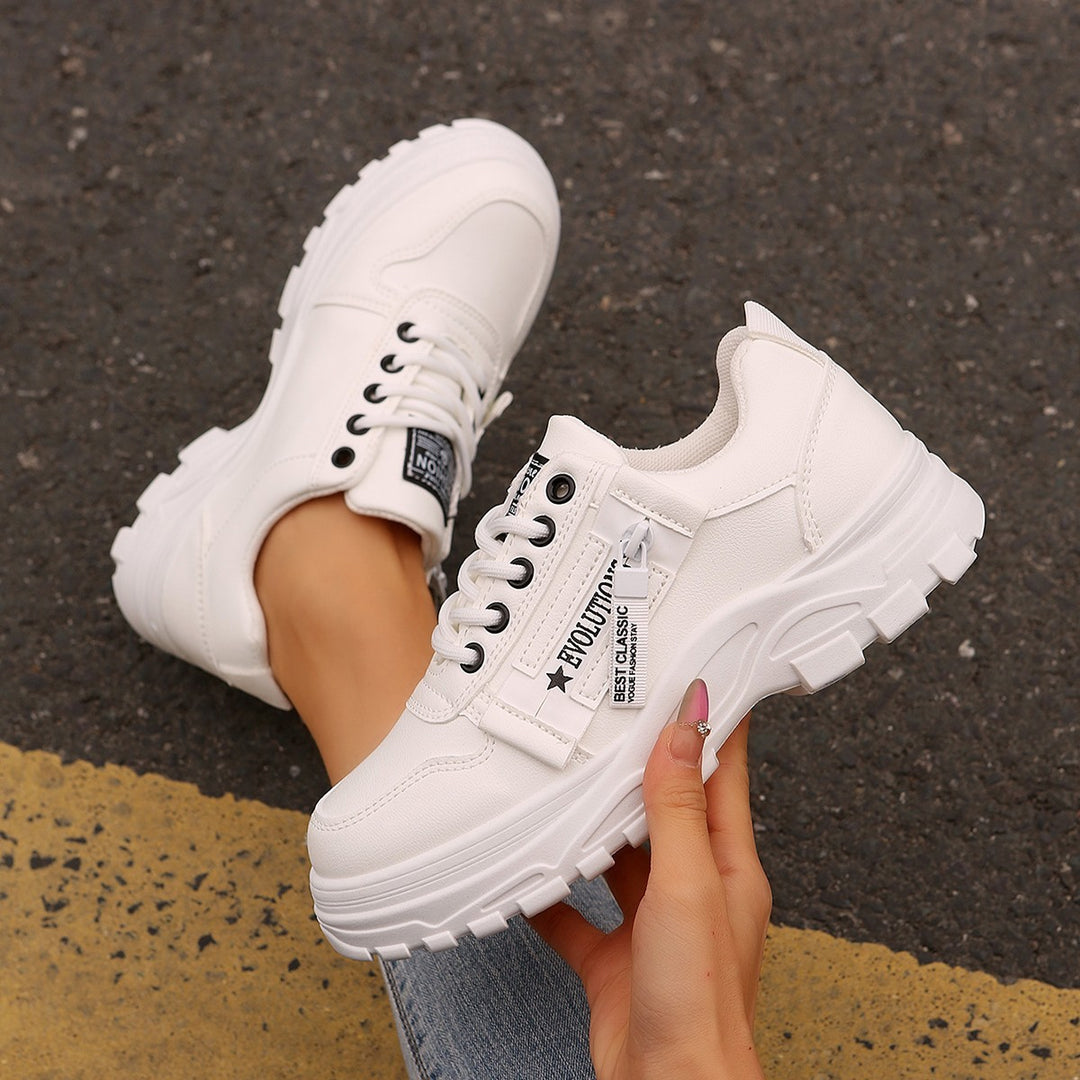 Damen Plateau‑Chunky‑Sneaker mit robuster Profilsohle, Zipper‑Detail und gepolstertem Komfortfußbett Echo Archiv