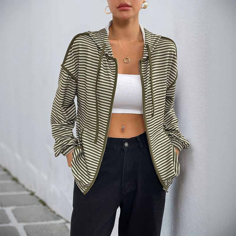 Damen Gestreifte Kapuzenjacke mit Reißverschluss, Tunnelzug und Elastischen Bündchen – Célinea