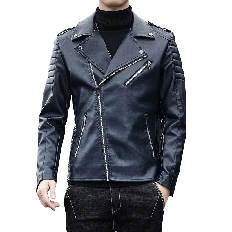 Herren Bikerjacke aus hochwertigem Kunstleder im Slim‑Fit mit schrägem Reißverschluss und gesteppter Schulterpartie Echo Archiv