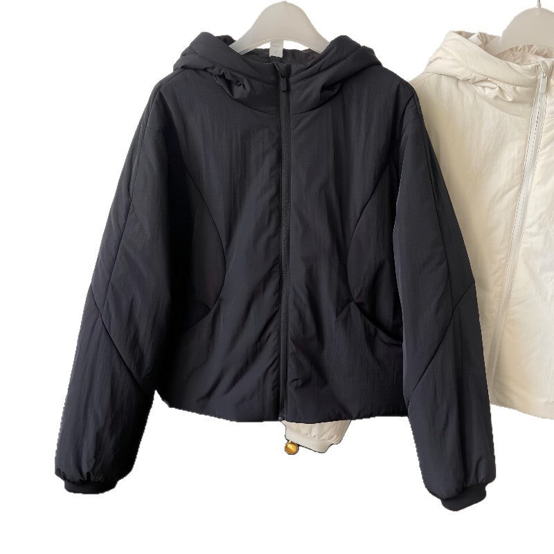 Damen Kurz geschnittene leichte Thermo-Kapuzenjacke mit Oversize-Silhouette Echoarchiv