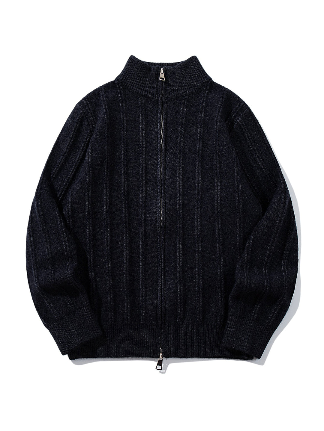 Unisex Geraffte Strick-Zipjacke mit hohem Stehkragen und vertikaler Struktur Echoarchiv