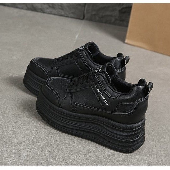 Damen Hochmodische Plateau Sneakers mit eleganter Silhouette Echo Archiv