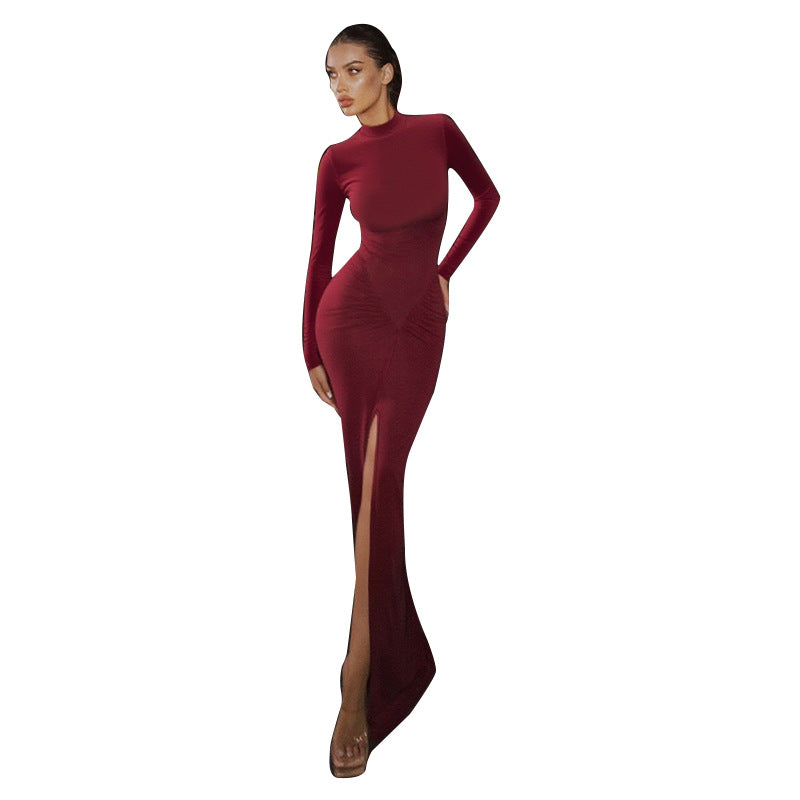 Damen Figurbetontes Abend-Maxikleid mit hohem Rundhals, langen Ärmeln, geraffter Hüftpartie und Frontschlitz – Avérine