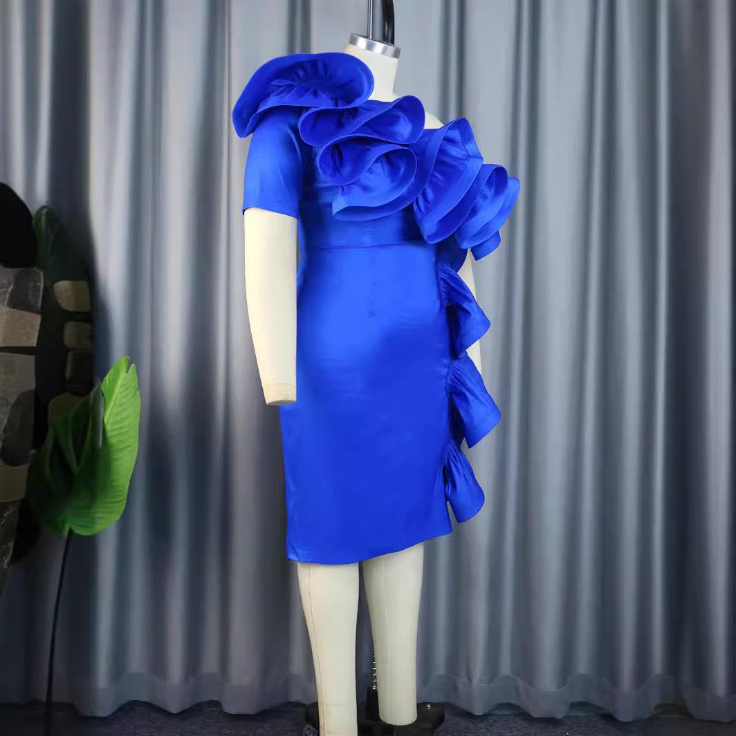 Damen Etuikleid mit voluminösen Rüschen und asymmetrischem Design Echo Archiv