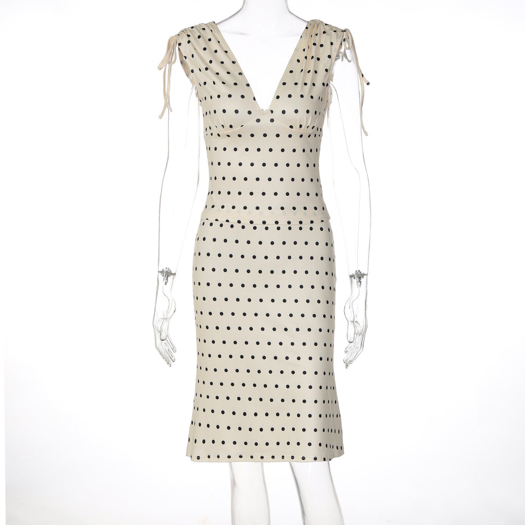 Damen Elegantes Polka-Dot Kleid mit tiefem V-Ausschnitt und verstellbaren Schulterbändern Echo Archiv