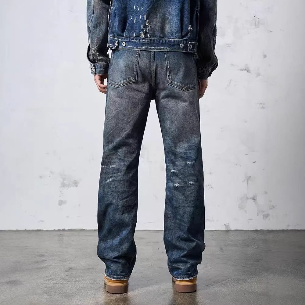 Herren Weit geschnittene Destroyed Jeans Echoarchiv