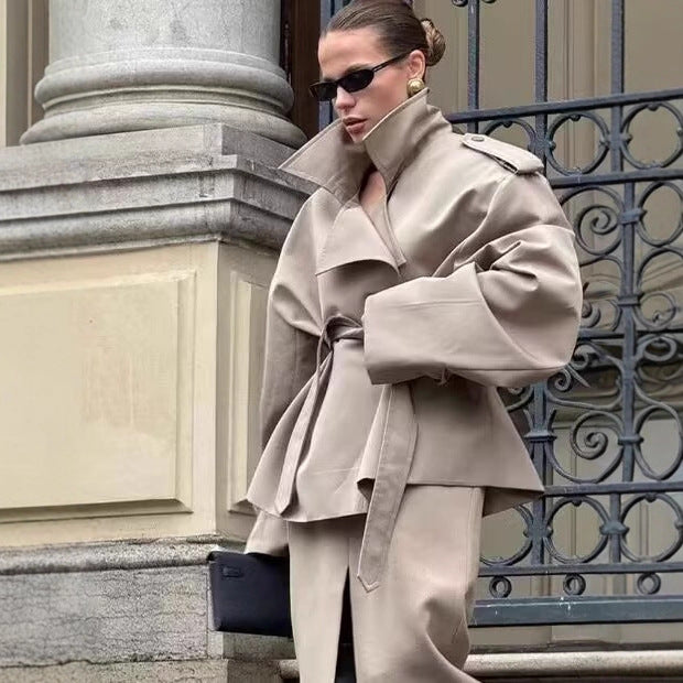 Damen nan kurze Trenchcoat-Jacke mit Taillengürtel und Doppelreiher Echo Archiv