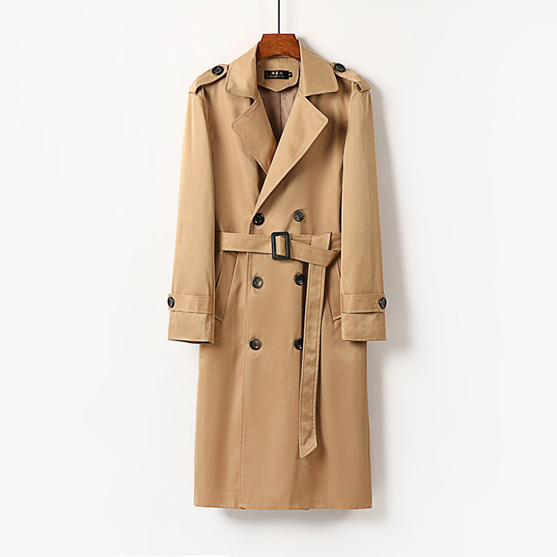 Herren Doppelreihiger Trenchcoat mit Schulterklappen, langer Silhouette und klassischem Revers Echoarchiv