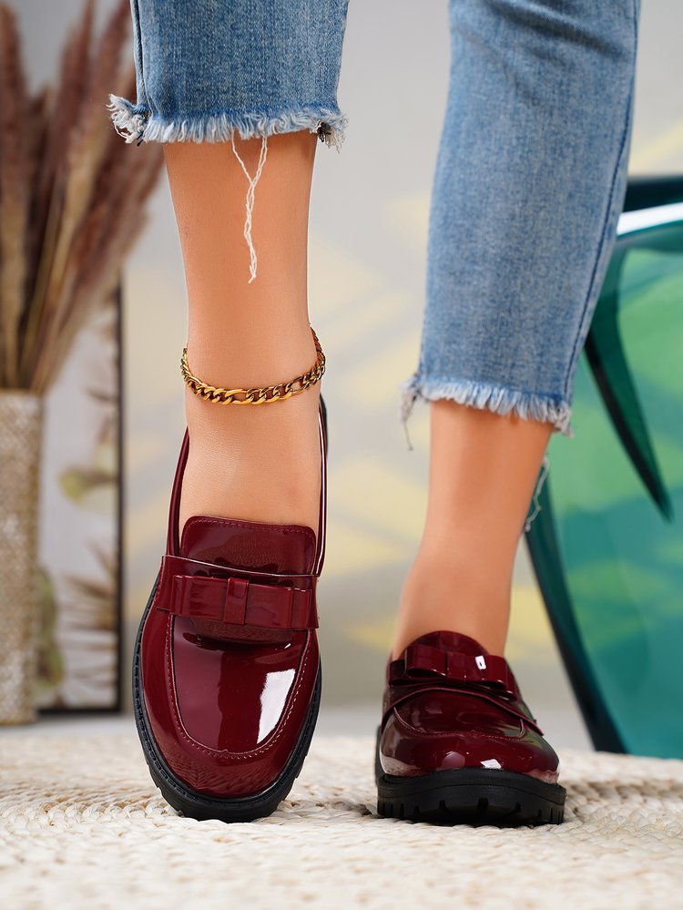 Damen Lack-Loafer mit dekorativem Riemchen und profilierter Gummisohle Echo Archiv