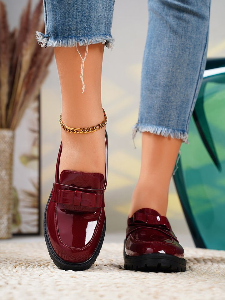 Damen Lack-Loafer mit dekorativem Riemchen und profilierter Gummisohle Echo Archiv